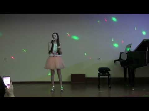 FLORI PENTRU PROFESORI. Muzică - Vlad Mircos, versuri - Galina Furdui. Int. Daniela Pîntea (live)