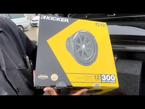12 Inch Kicker Comp C12 Review And Unboxing !!!