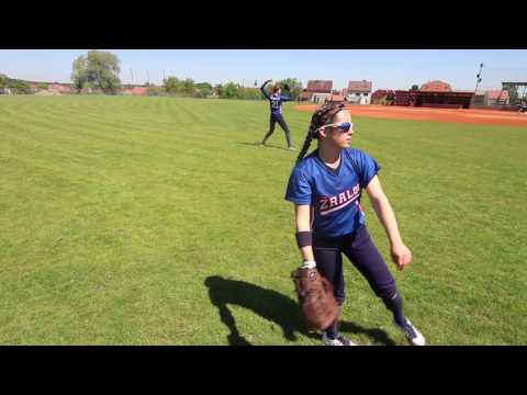 Pošli softballistky na prestižní turnaj