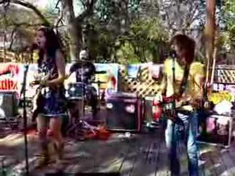 Sarah Borges & The Broken Singles - The Day We Met