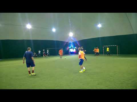 StrefaFutbolu.pl: Pomarańczowi - Przyjaciele Fryzjera