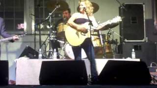 Highway 101 performing Cry Cry Cry