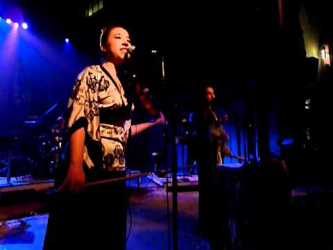 Gala Nocturna Antwerpen   Qntal   Dulcis Amor   110212