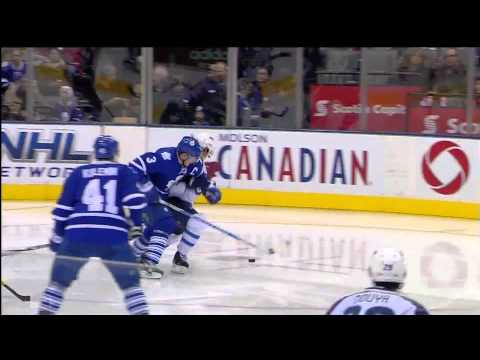 Connolly Scores On Delayed Penalty (x2) - Jets @ Leafs - 01/05/2012