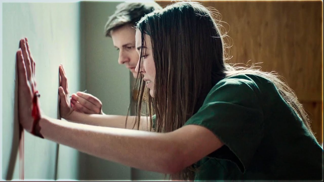 Ela Pensou ser Melhor Morar em Condomínio Caro, Mas descobre que TODOS seus Vizinhos São PSIC0P4T@S