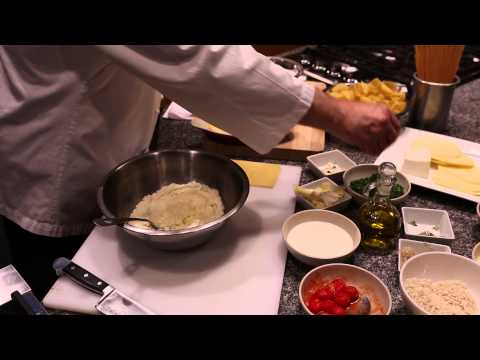 A Lasagna Recipe With Ricotta, Mozzarella & Egg : Italian Recipes