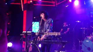 Lights - Everybody Breaks a Glass ft. Shad (Live)