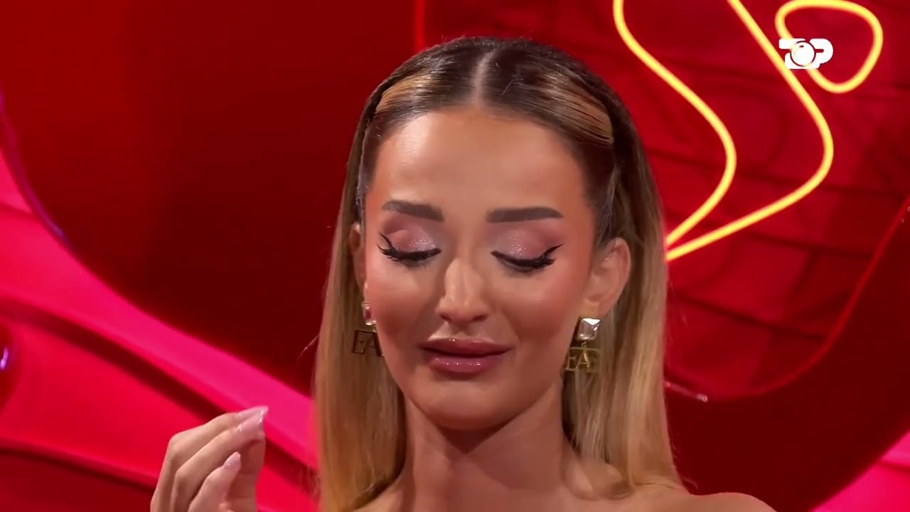 “Nuk ke nevojë për udhërrëfyes”/ Selin lexon e përlotur letrën e të atit: Është një botë e pisët...