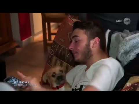 Il aime être le clochard du coin - Pascal le Grand Frère