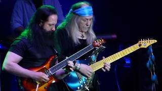 Download lagu G3 - Joe Satriani / John Petrucci / Uli Roth - All Along The Watchtower - 31/3/2018 - Groningen mp3