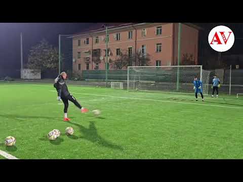 Training with the goalkeepers of Craiova University U16