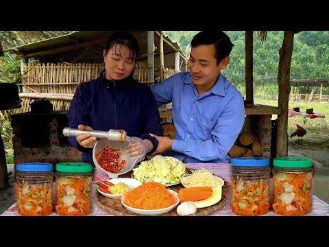 Farm life: Kind man and single mother harvest vegetables, revealing the secret to making kimchi.