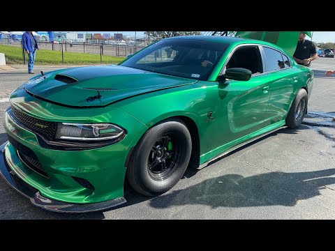 BAGGED AND BUILT 1000 HP HELLCAT DRAG RACING CHASES 8 SEC PASS!