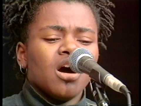 Tracy Chapman - Behind the Wall   [Live 1988]