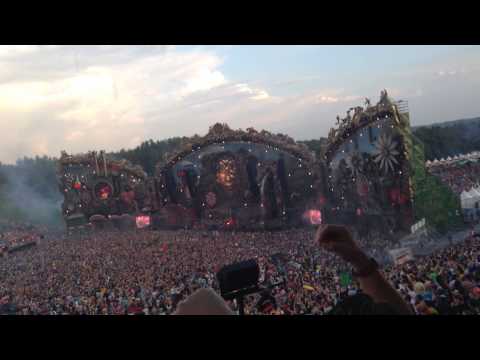 David Guetta at Tomorrowland 2014 on the main stage!