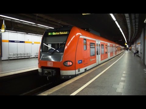 Marienplatz mit Zügen der S-Bahn München (ET 423)