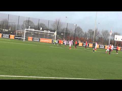 1 maart 2014 VV De Meern D4 - Geinoord D2 com 2-5 Redding Jens