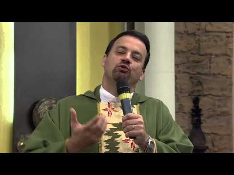 Homilia da Santa Missa 18/06/2013 - Amar e rezar pelos inimigos é a diferença do cristão!