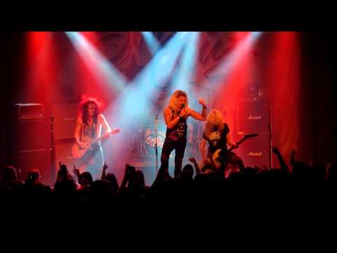 Santa Cruz - Aiming High @ Tavastia, Hellsinki 31.10.2014