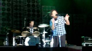Pearl Jam - Live in Curitiba - Arms Aloft