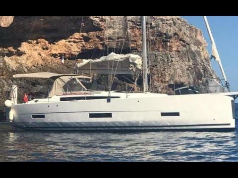 Dufour 390 Grand Large Sailing