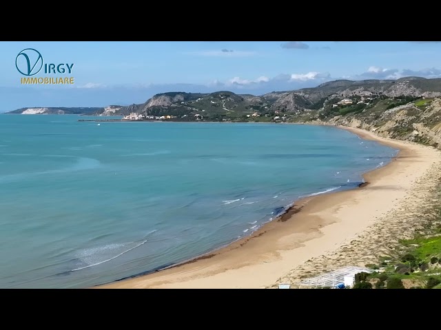 Villa Giallonardo con accesso diretto sulla spiaggia