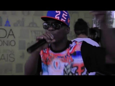 Du Bronk's "Salve favelado primeiro você"