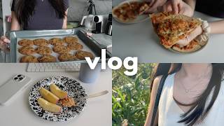 productive days | slow mornings at home, baking cookies & back to office | daily vlog ☁️