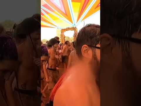 Tristan #boomfestival2022 Girls full power high on rave