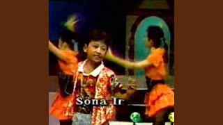 Download lagu AYAH mp3