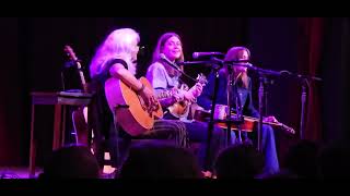 Emmylou Harris &amp; Larkin Poe &#39;To Know Him Is To Love Him&#39; and &#39;The Pain Of Loving You&#39; Nashville 2025