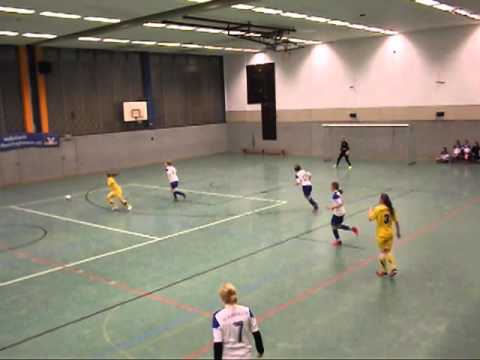 26. Januar 2013 - 1.FFC RE - Barmer GEK Wintercup - U17 vs SG Lütgendortmund - Teil 2 von 2