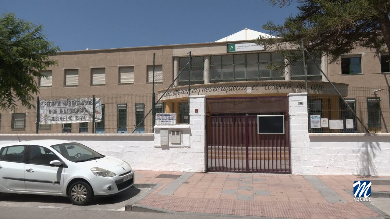 Trabajos de pintura interior en los centros educativos