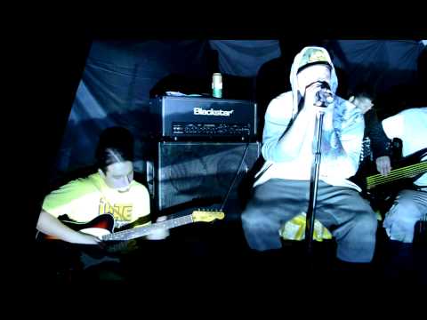 StrayLand - StrayLand - CHILL OUT! (OFFICIAL VIDEO)