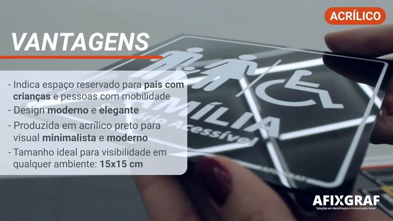 Placa de Identificação em Acrílico para Banheiro Família Acessível