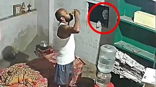 Download lagu CCTV Footage That Left Investigators Completely Confused mp3 Download lagu CCTV Footage That Left Investigators Completely Confused mp3