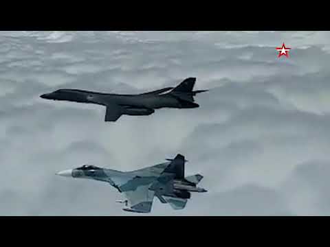 Российские истребители сопровождают B-1B ВВС США над Черным морем