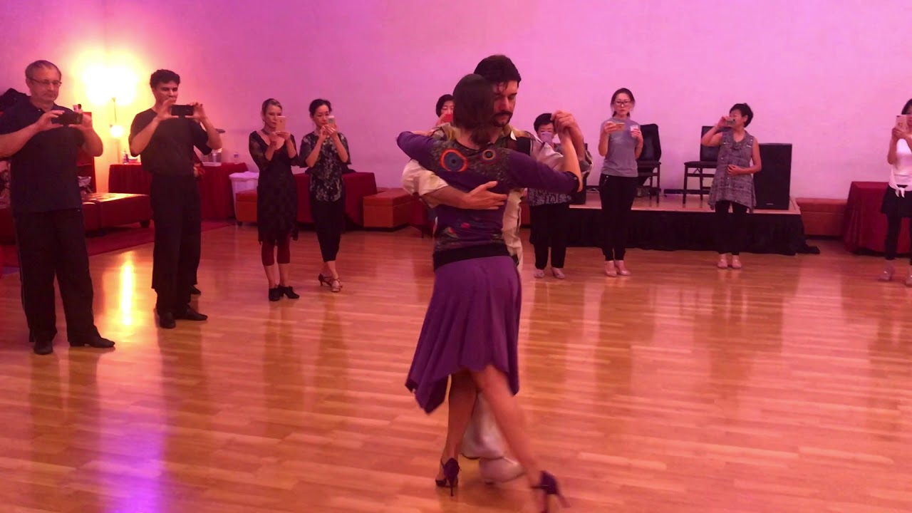 Tango Turns by Gustavo & Jesica Hornos