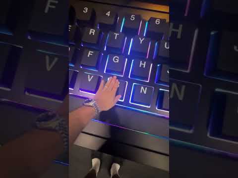 Typing on the BIGGEST KEYBOARD EVER!! #tech #setup #keyboard