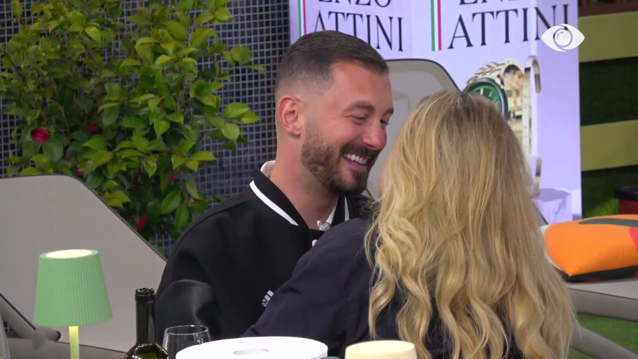 “Po tallem me ju, jeni bërë për t’u tallur”/ Juli-Romeos: Çfarë do të thotë patetik?