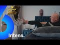 Wendy helpt Peter van VOETSCHILFERS af! ? | Familie Gillis