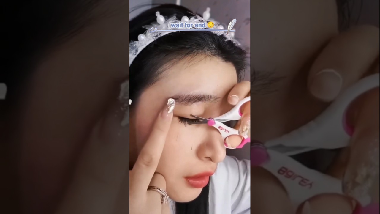 Don't try this hack ❌😫🙅ll#blush  #hack #makeup #viralhacks #shorts #youtubeshorts#lipistichack