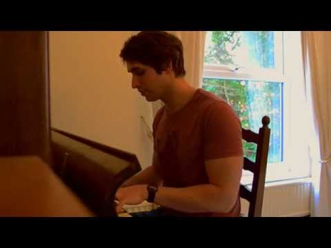 Carter Burwell - Prologue - In Bruges Soundtrack - On a battered old Piano - Tom Moon