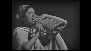 Josephine Baker - Hava Nagila (live in France, 1964)