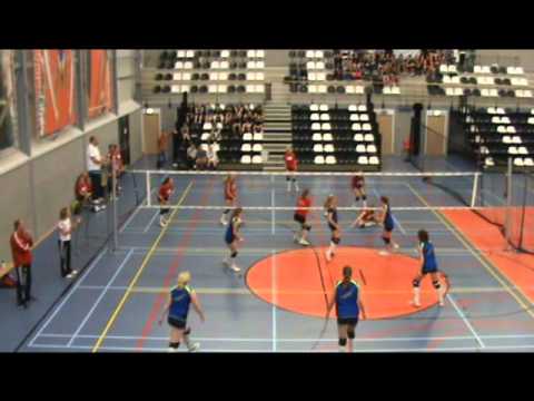 Twickelcollege - Apollo 8 Volleybalschool.wmv