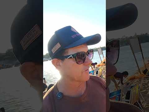 éu conversando com às pessoas na praia quarto crescente Aragarças Goiás