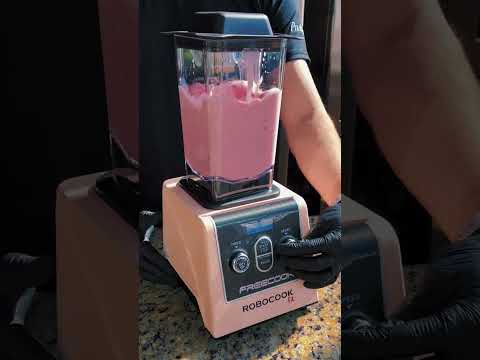 Pra estrear o Robocook Fit: Milkshake de Morango