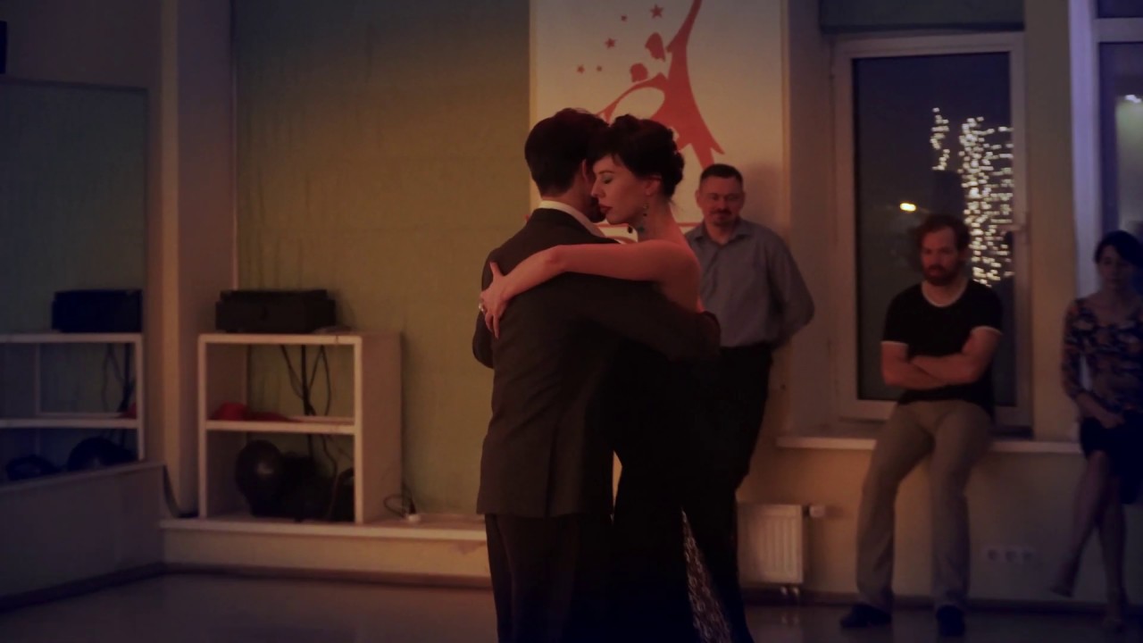 Dominic Bridge & Alla Drugova - Kyiv - "Flor de lino"