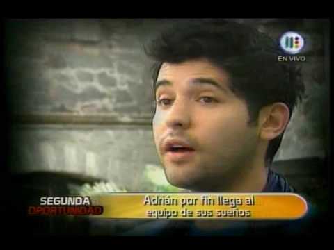 Adrián dentro del equipo Azul Turquesa.avi