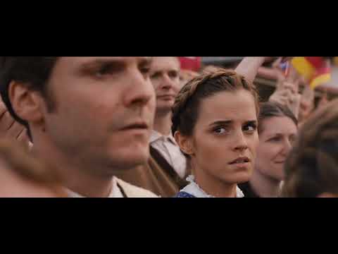Emma Watson And Daniel Brühl Holding Hands - Colonia